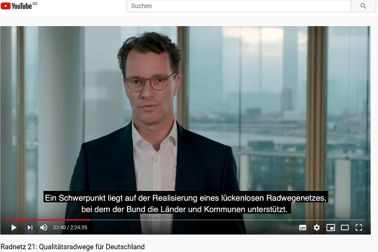 Der NRW-Verkehrsminister Hendrik Wüst stellte die Pläne seines Landes für mehr Radverkehr per Video. Der NRW-Verkehrsminister Hendrik Wüst stellte die Pläne seines Landes für mehr Radverkehr per Video.